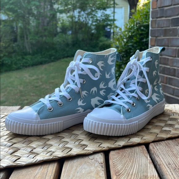 McQ by Alexander McQueen Shoes - McQ by Alexander McQueen Light Blue High-Top Sneakers Swallow Print sz 38